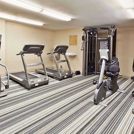 Sonesta Simply Suites Cleveland North Olmsted Airport Экстерьер фото